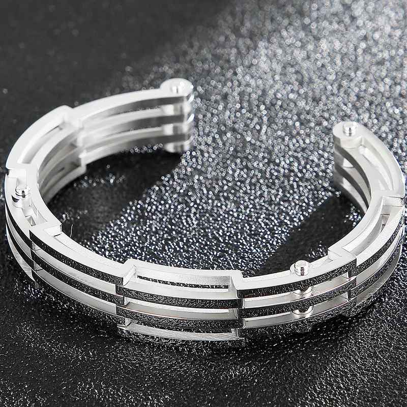 Govani Cuff Bracelet