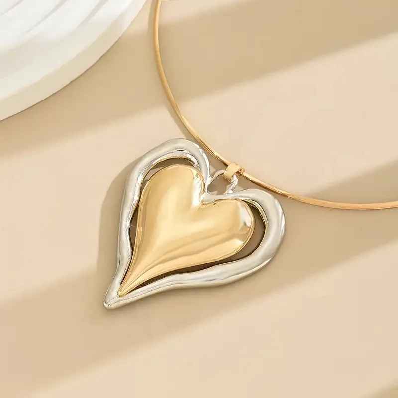 Aurelia Sculpted Heart Necklace