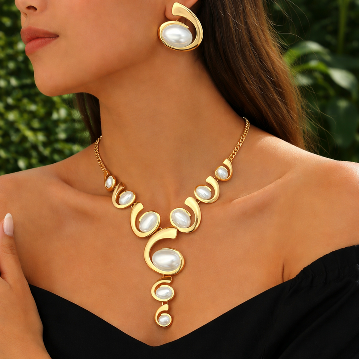 Old Money Koloye Necklace Set
